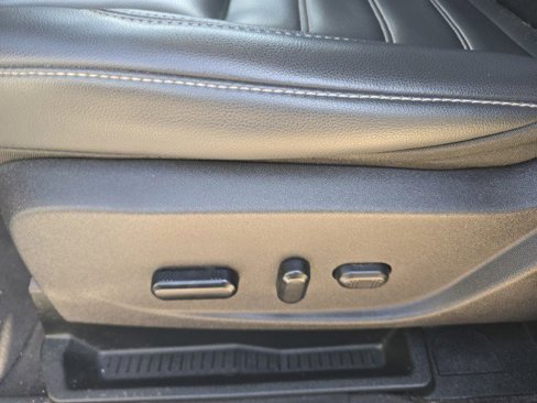 Used 2019 Ford Escape SEL image 8