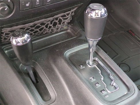 Used 2015 Jeep Wrangler Unlimited Sahara w/ Dual Top Group image 20