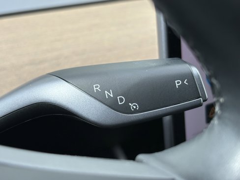 Used 2018 Tesla Model 3 Long Range image 19