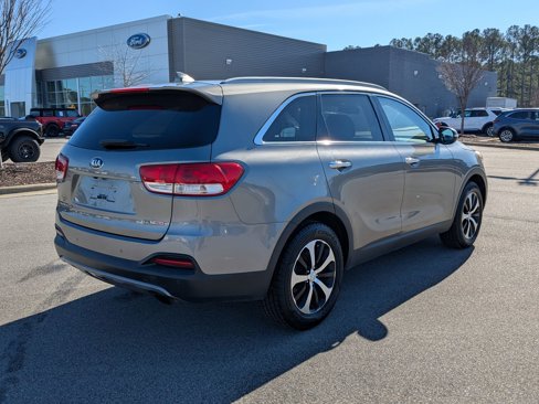 Used 2016 Kia Sorento EX image 7