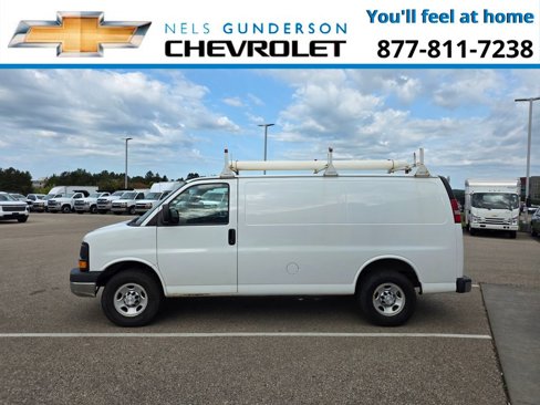 Used 2016 Chevrolet Express 3500 image 4