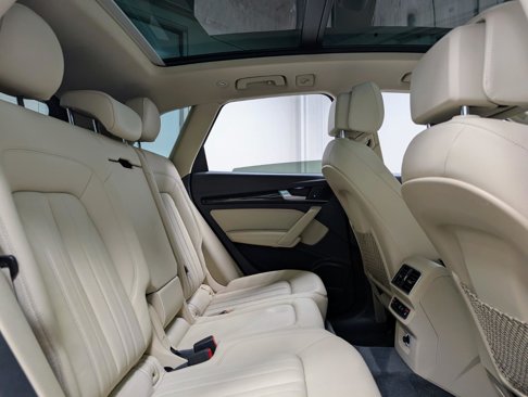 Used 2018 Audi Q5 Prestige w/ Prestige Package image 22