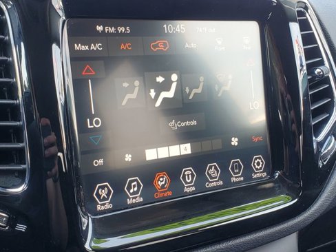 Used 2020 Jeep Compass Limited image 22
