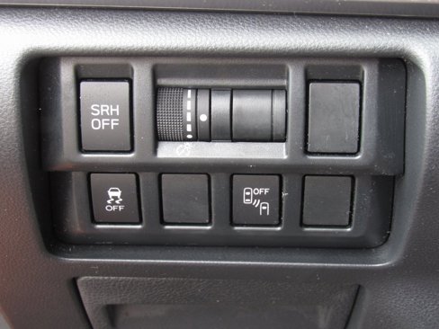 Used 2018 Subaru Crosstrek 2.0i Limited image 32