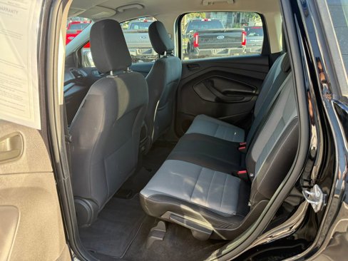 Used 2019 Ford Escape S image 13