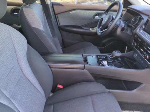 Used 2022 Nissan Rogue SV image 19