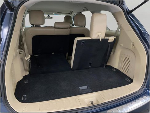 Used 2016 Nissan Pathfinder SL w/ SL Tech Package image 7