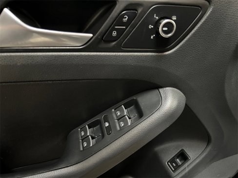 Used 2014 Volkswagen Jetta SE image 21