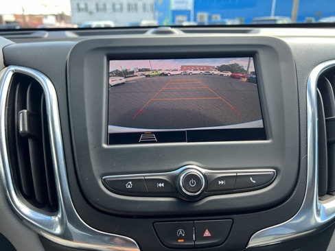 Used 2023 Chevrolet Equinox LT w/ Driver Convenience Package image 30