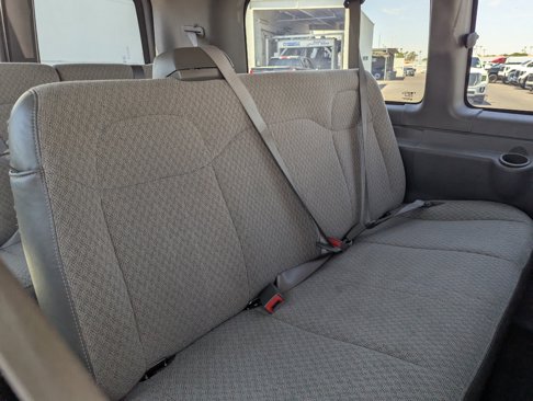 Used 2017 GMC Savana 2500 LT w/ LT Preferred Equipment Group image 15