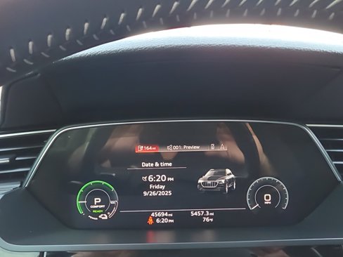 Used 2021 Audi e-tron Premium w/ Convenience Plus Package image 66