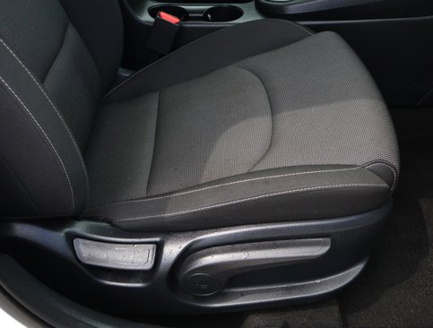 Used 2024 Kia Forte LXS image 17