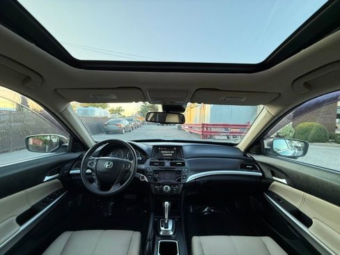 Used 2013 Honda Crosstour EX-L image 32
