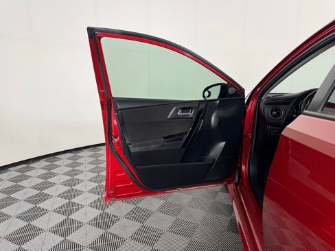 Used 2017 Toyota Corolla iM image 23