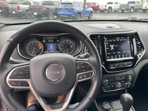 Used 2019 Jeep Cherokee High Altitude image 10