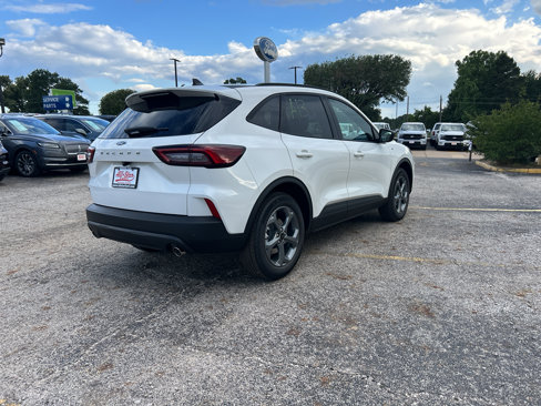 New 2025 Ford Escape ST-Line w/ Tech Pack #1 image 2