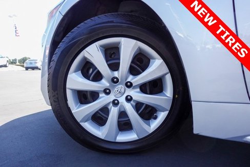 Certified 2022 Toyota Corolla LE image 11