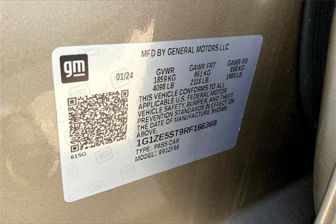 Used 2024 Chevrolet Malibu LT image 32