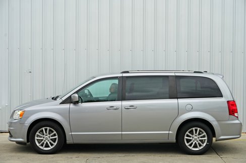 Used 2019 Dodge Grand Caravan SXT image 39