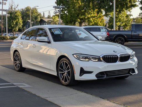 Used 2020 BMW 330i Sedan w/ Convenience Package image 2