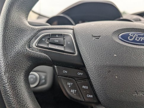 Used 2018 Ford Escape S image 12