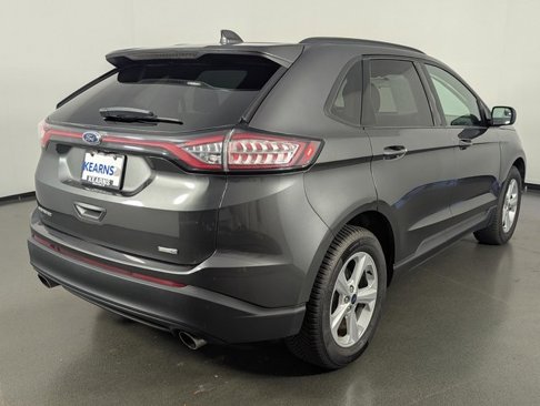Used 2018 Ford Edge SE image 7