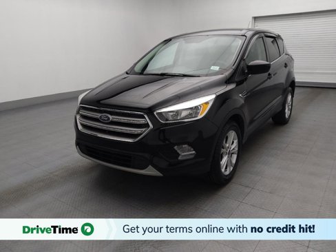 Used 2017 Ford Escape SE image 1