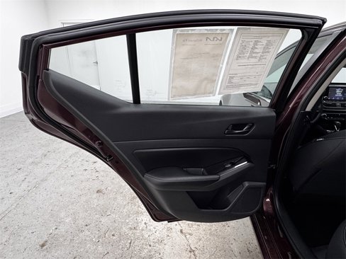 Used 2023 Nissan Altima 2.5 SV image 11
