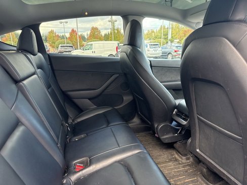 Used 2021 Tesla Model Y Long Range image 14