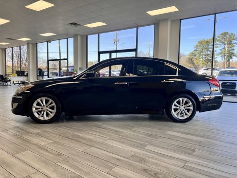 Used 2013 Hyundai Genesis 3.8 image 4