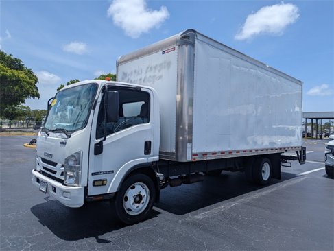 Used 2019 Isuzu NPR image 4