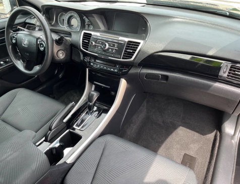 Used 2017 Honda Accord LX image 18