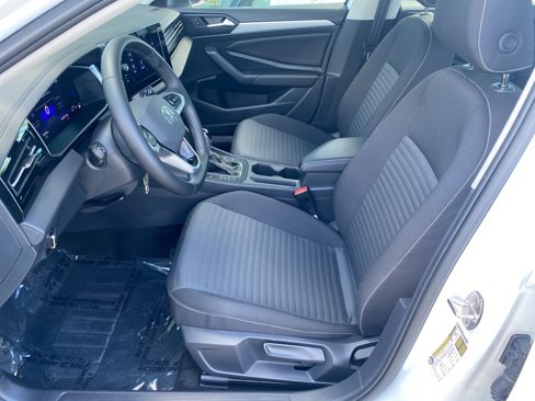 Certified 2025 Volkswagen Jetta S image 21
