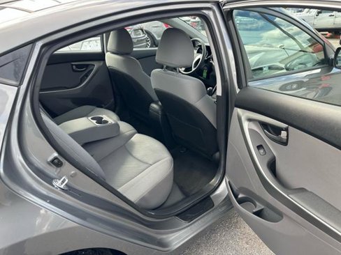 Used 2012 Hyundai Elantra GLS image 14