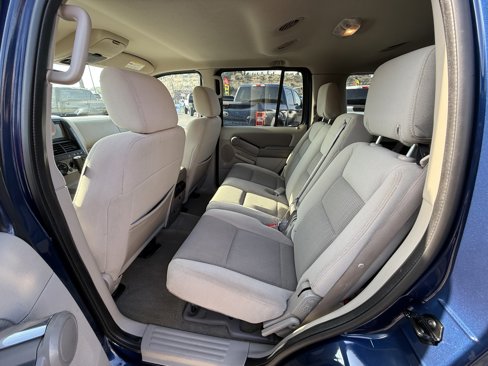 Used 2006 Ford Explorer XLT image 13