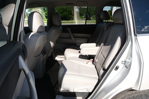 Used 2013 Toyota Highlander 4WD image 19