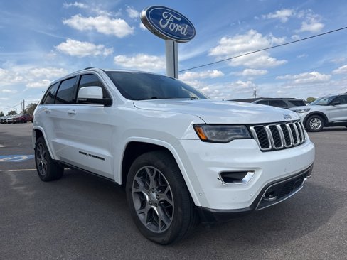 Used 2018 Jeep Grand Cherokee Limited image 3