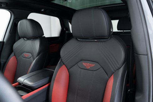 Certified 2023 Bentley Bentayga image 16