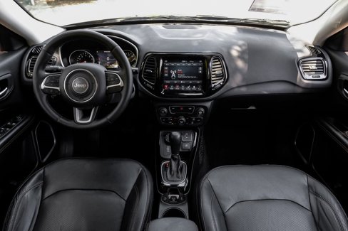 Used 2018 Jeep Compass Limited w/ Navigation Group image 5