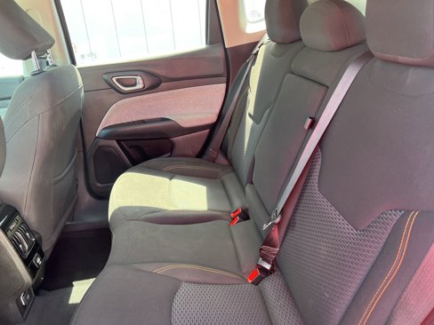 Used 2022 Jeep Compass Sport image 12