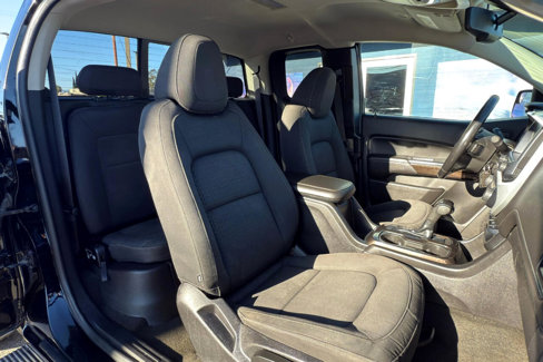 Used 2016 GMC Canyon SLE w/ SLE Convenience Package image 17