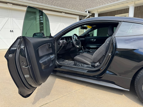 Used 2016 Ford Mustang GT w/ Interior & Wheel Package image 11