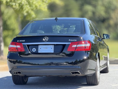 Used 2012 Mercedes-Benz E 350 4MATIC Sedan image 6