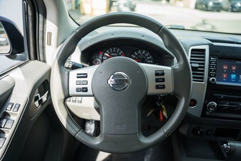 Used 2019 Nissan Frontier SV image 27