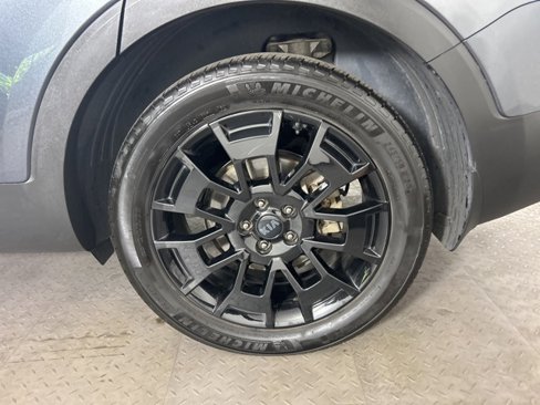 Used 2021 Kia Telluride SX w/ SX Prestige Package image 30