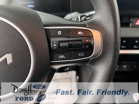 Used 2024 Kia Sportage LX image 42