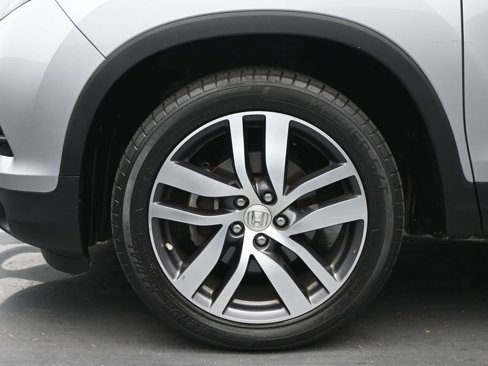 Used 2017 Honda Pilot Elite image 32