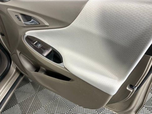 Used 2025 Chevrolet Malibu LT image 33