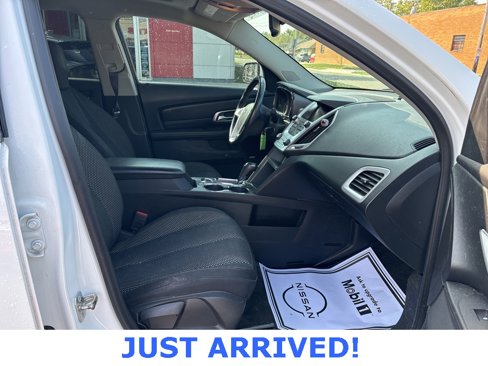 Used 2017 GMC Terrain SLE w/ Convenience Package image 9