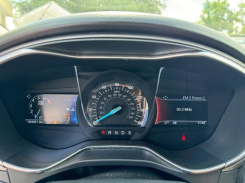 Used 2017 Ford Fusion SE w/ Equipment Group 201A image 23